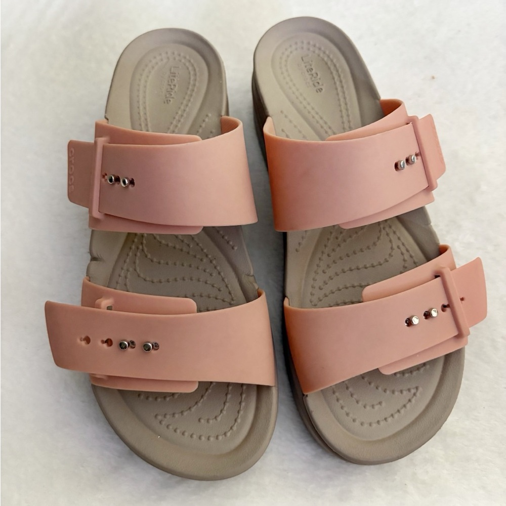 CROCS Brooklyn Wedges Women's Blush Platform Sandals sz 9 - Picture 2 of 6
